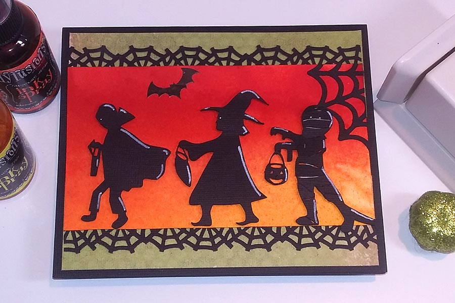 A vampire, a witch and a mummy